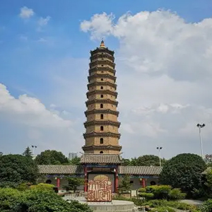 文峰塔许昌古城的标志位于文峰中路东边